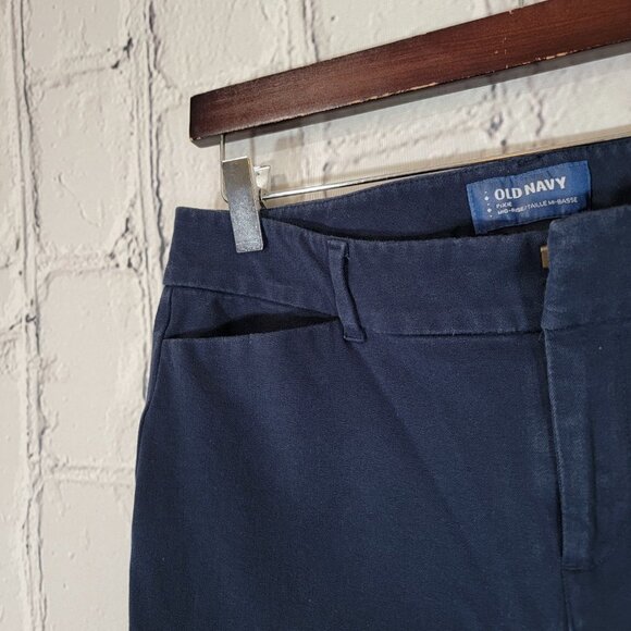 Old Navy Pixie Mid Rise Cropped Pant Womens 8 Regular Navy Flat Front Pant Work - Picture 3 of 5